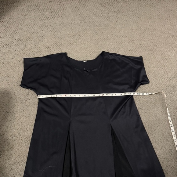 3/$20⚡️ Vintage Black Short Sleeve Mini Dress with Sheer Panels and Crewneck - Picture 14 of 16